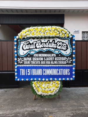Papan Bunga Duka di Kastela